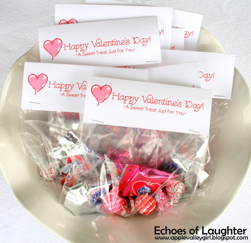 How To Make Valentine Treat Bag Toppers &amp;amp; Free Printable - Echoes throughout Valentine Bag Topper Free Printable
