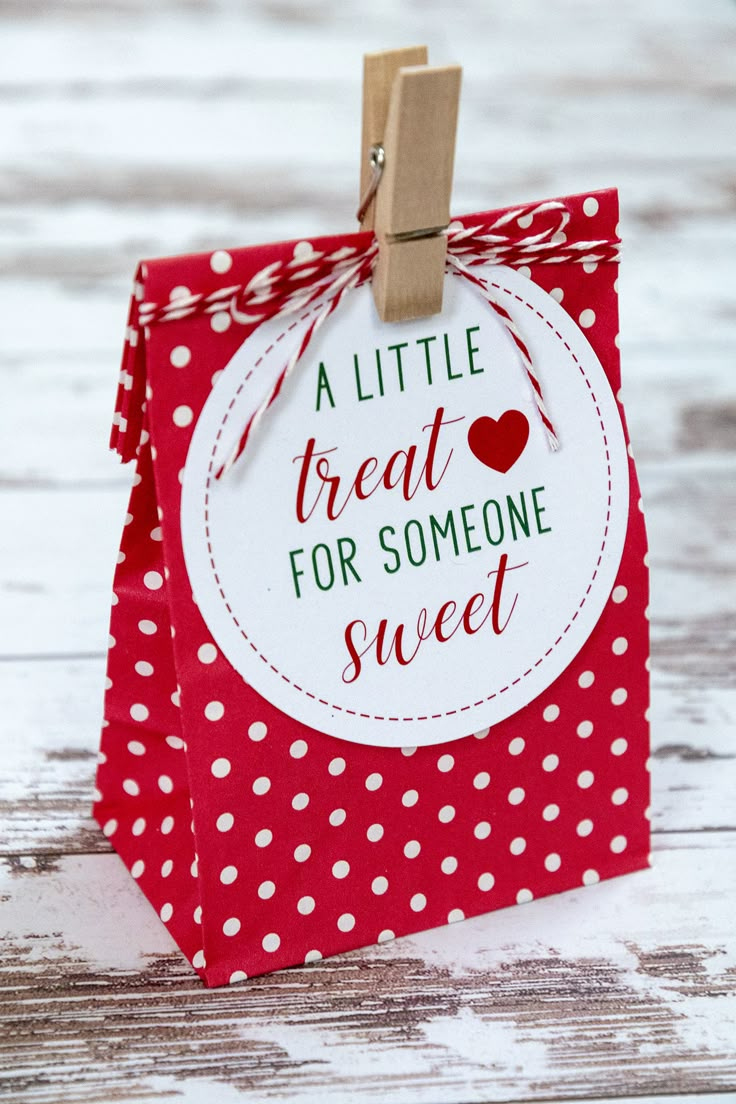 Free Printable Christmas Gift Tags in A Little Treat For Someone Sweet Free Printable