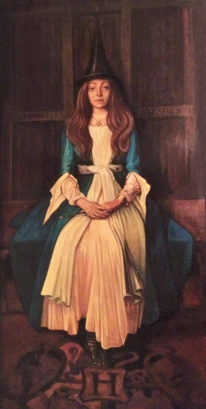 Witch in Staircase Hogwarts Portraits Printable